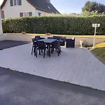 Hébergement de vacances 10-person In *