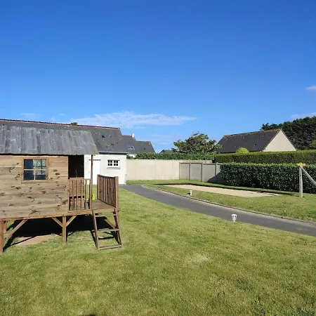 10-person In * Barfleur